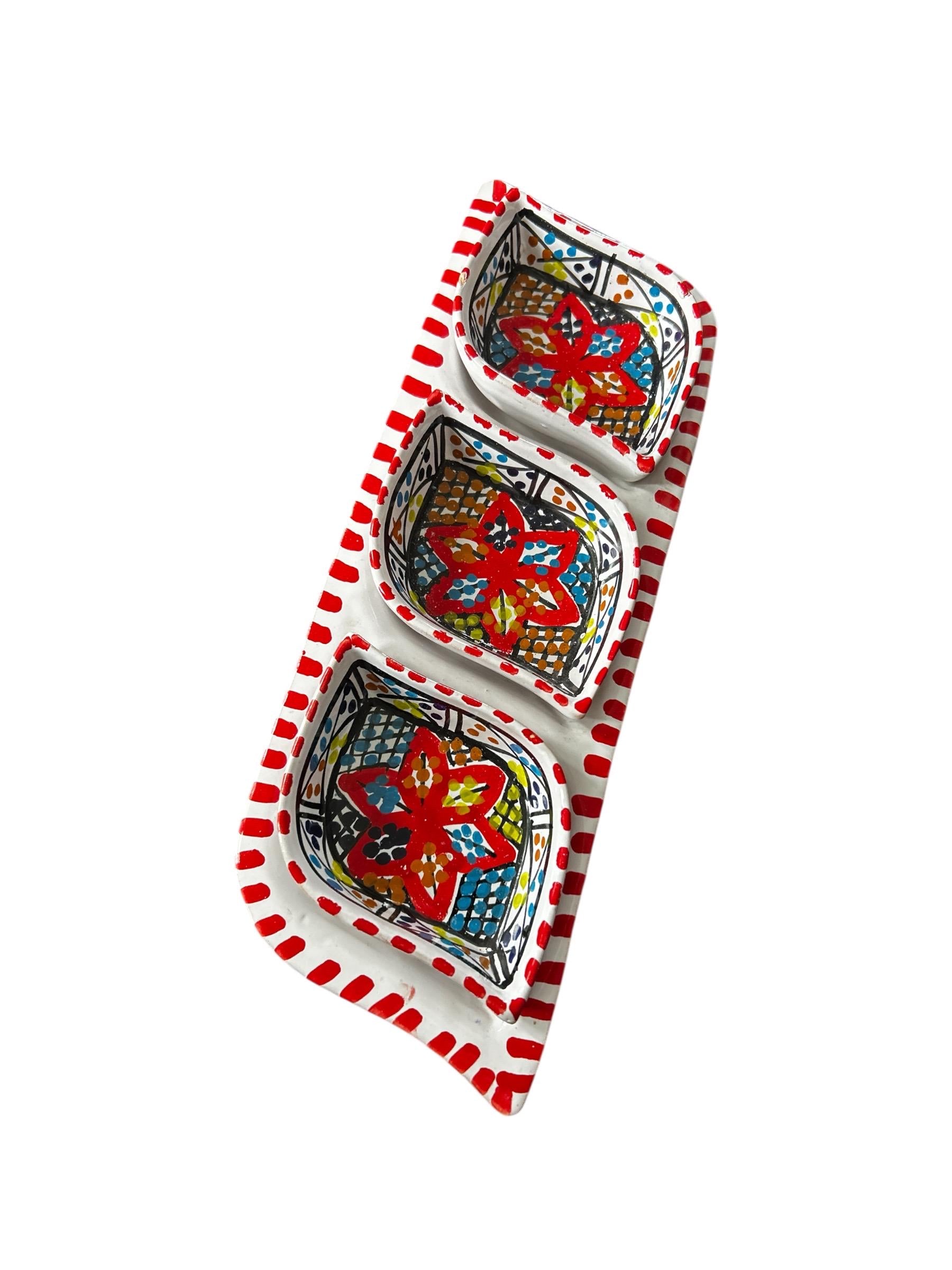 Handmade Tunisian Ceramic Snack Dish - Leaf Design